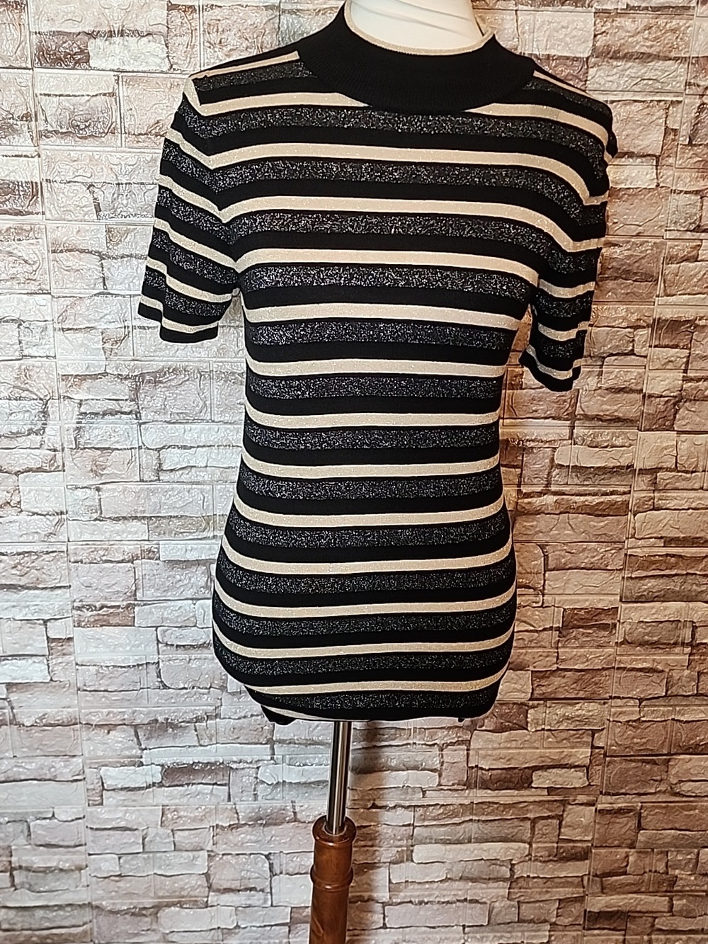 Tahari Turtleneck Short Sleeve Blouse Sweater